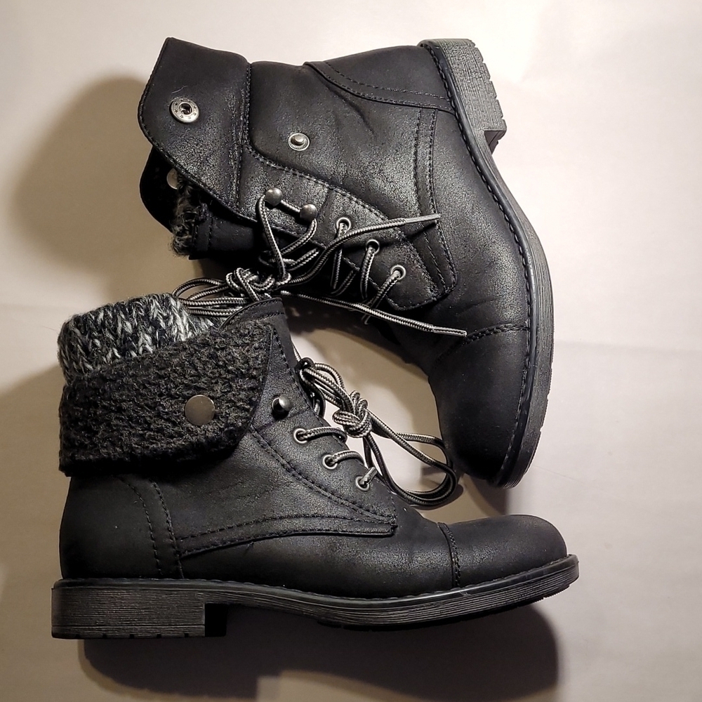 Cliffs By White Mountain Boots